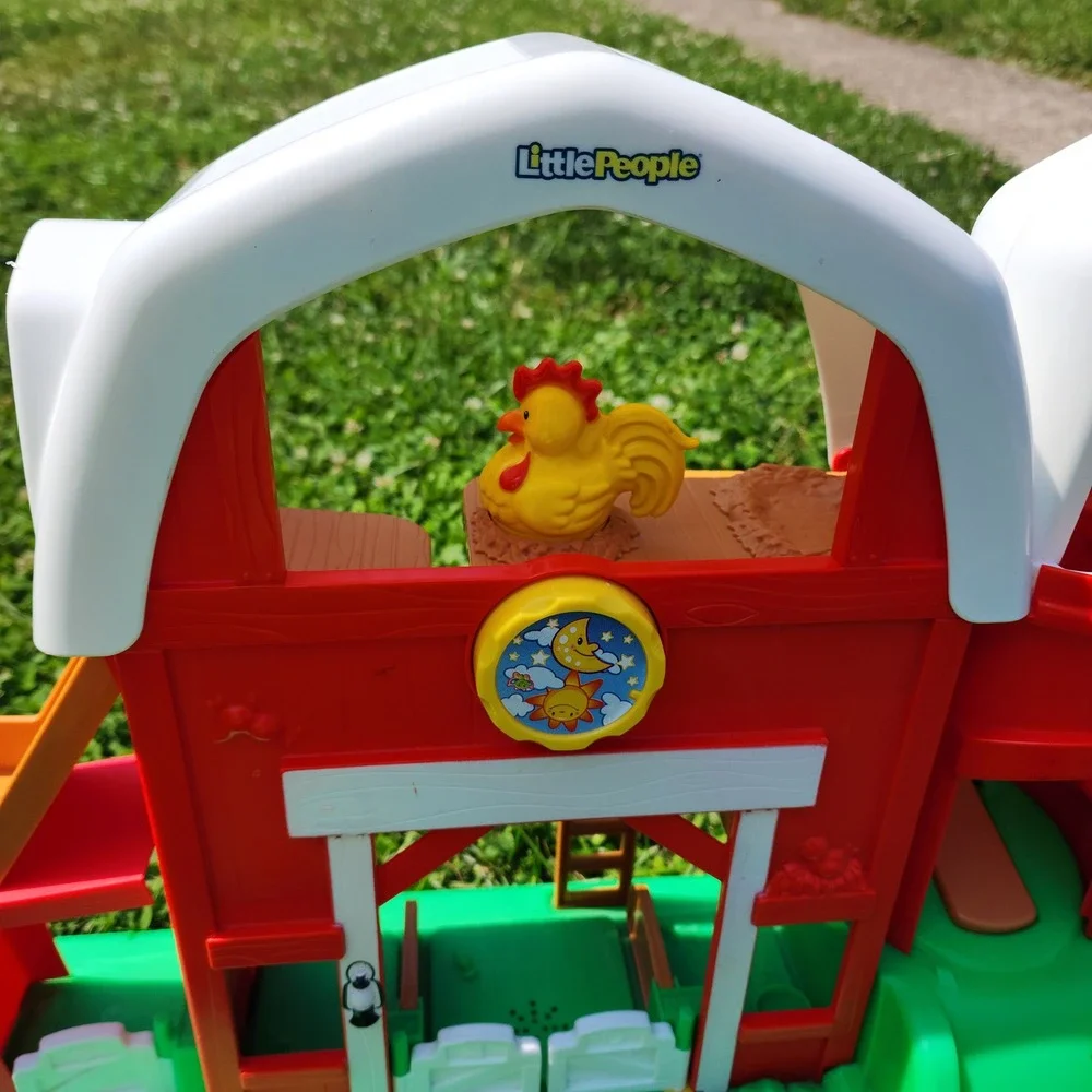 Fisher-Price Little People Animal Friends Farmhouse Barn Playset‎ 2013 Mattel